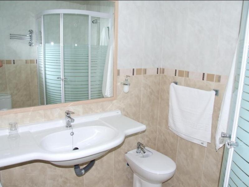 Hostal Parador De Los Galanes 14/14