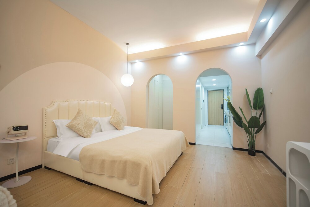 Private-Enjoyed Home ApartHotel - R&amp;F Stanley Apartment 15/50