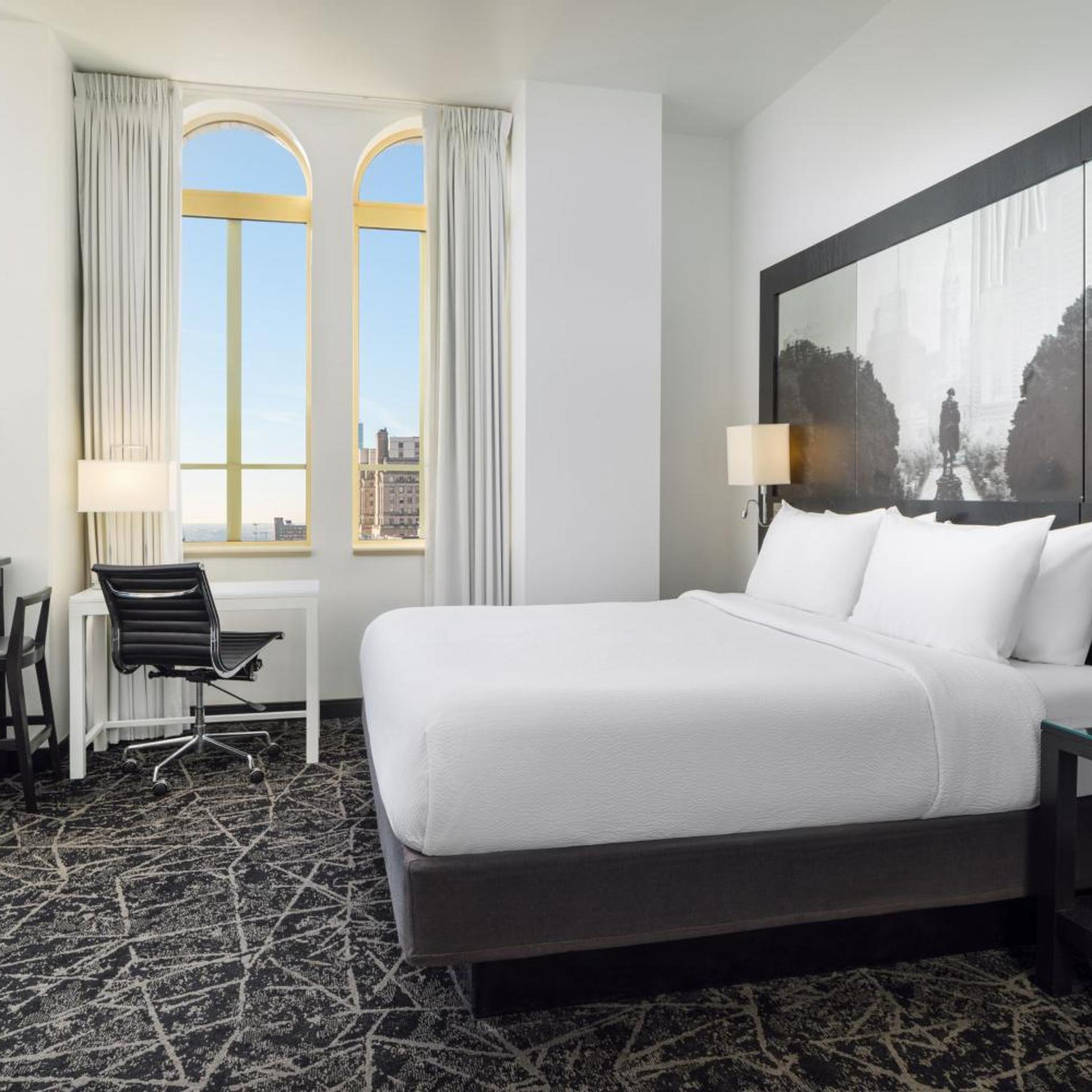 Spa, Executive, Penthouse, King Bed, Jetted Tub