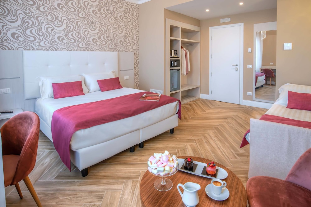 The Boutique Hotel (ex Joli) 16/59