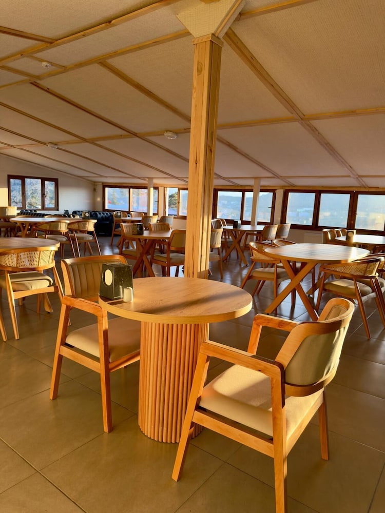 Arapgir Nazar Hotel 37/49