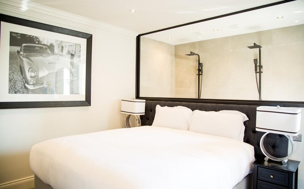 The Hotel Chester 9/50