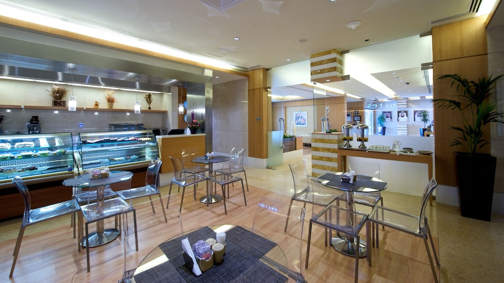 restaurant-cafeteria