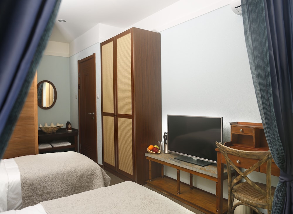Shell Villa Apartel Resort 15/40