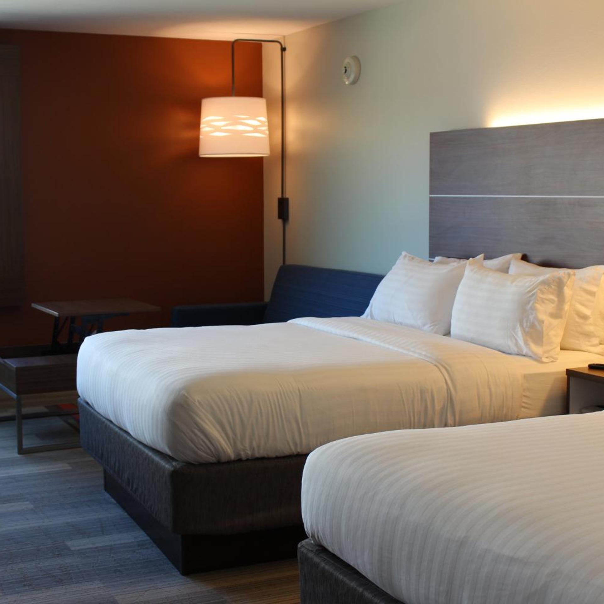 Room, 2 Queen Beds, Sofa, Accessible