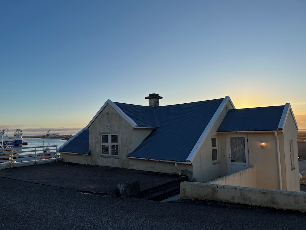 Guesthouse Hvammur 1/50