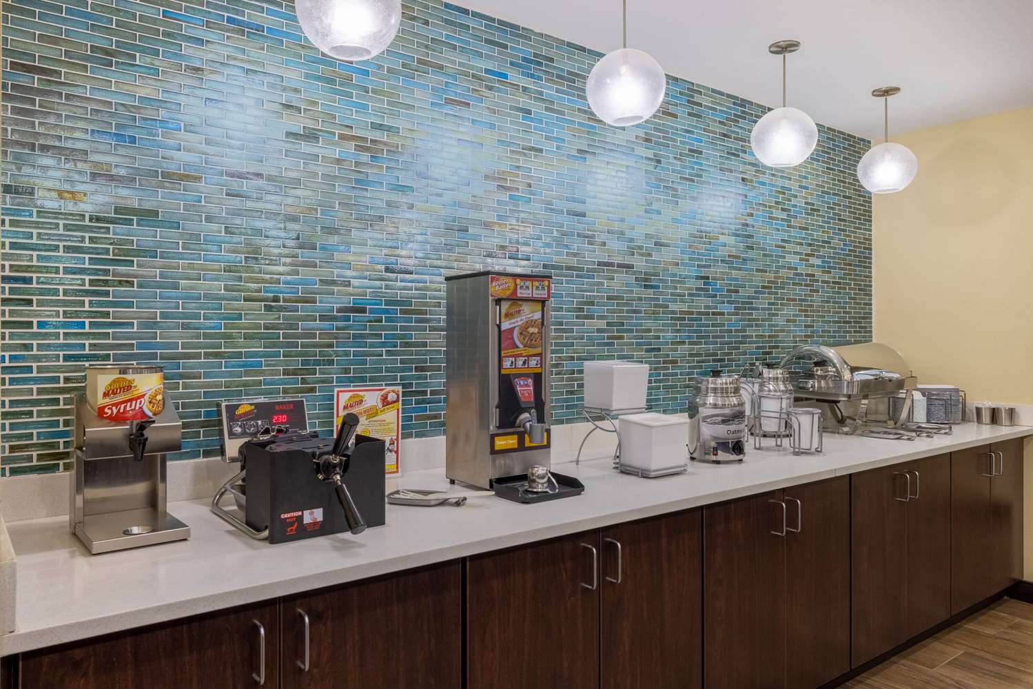 La Quinta Inn & Suites by Wyndham Artesia 6/58