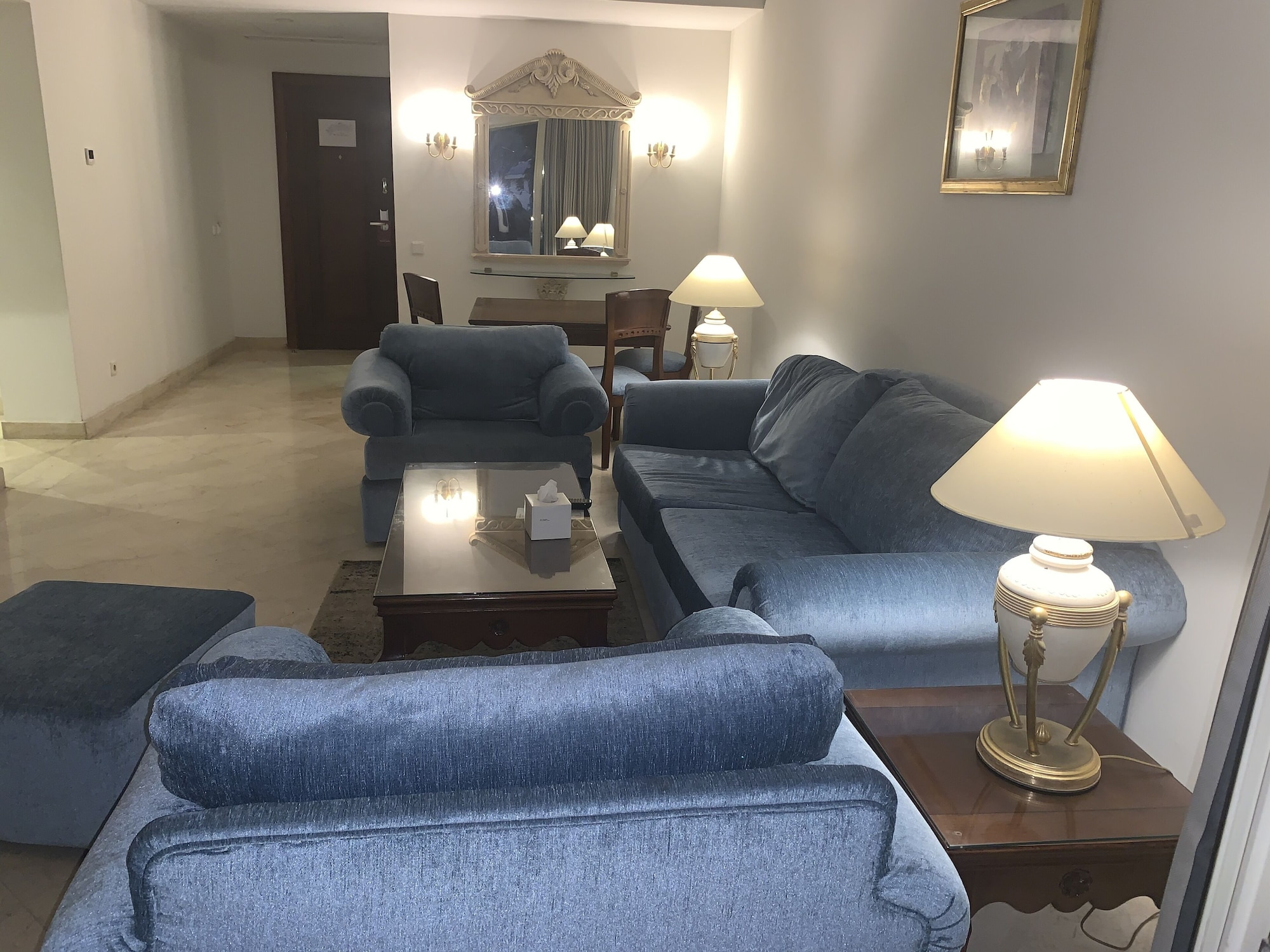 lounge