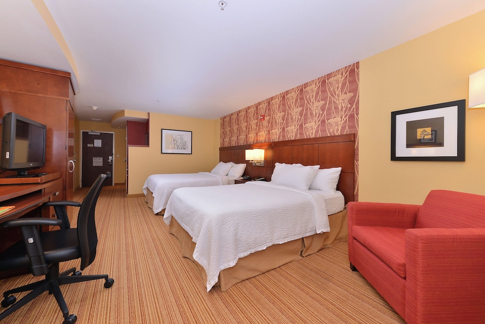 Courtyard Mt Holly Westampton 14/49