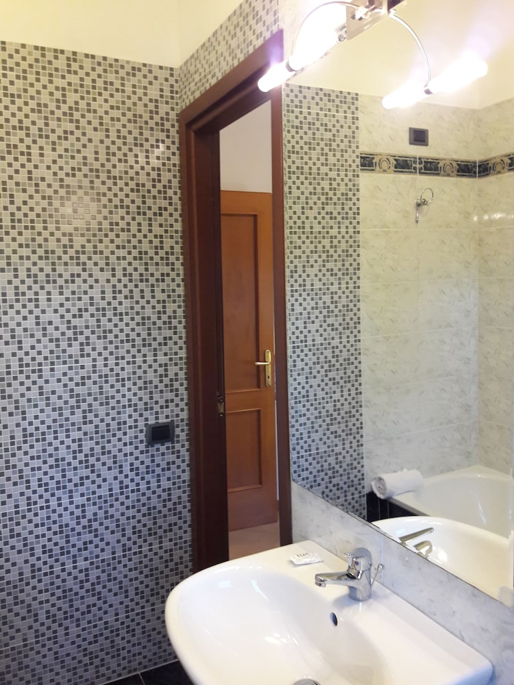 Nuova Fiera 51/54