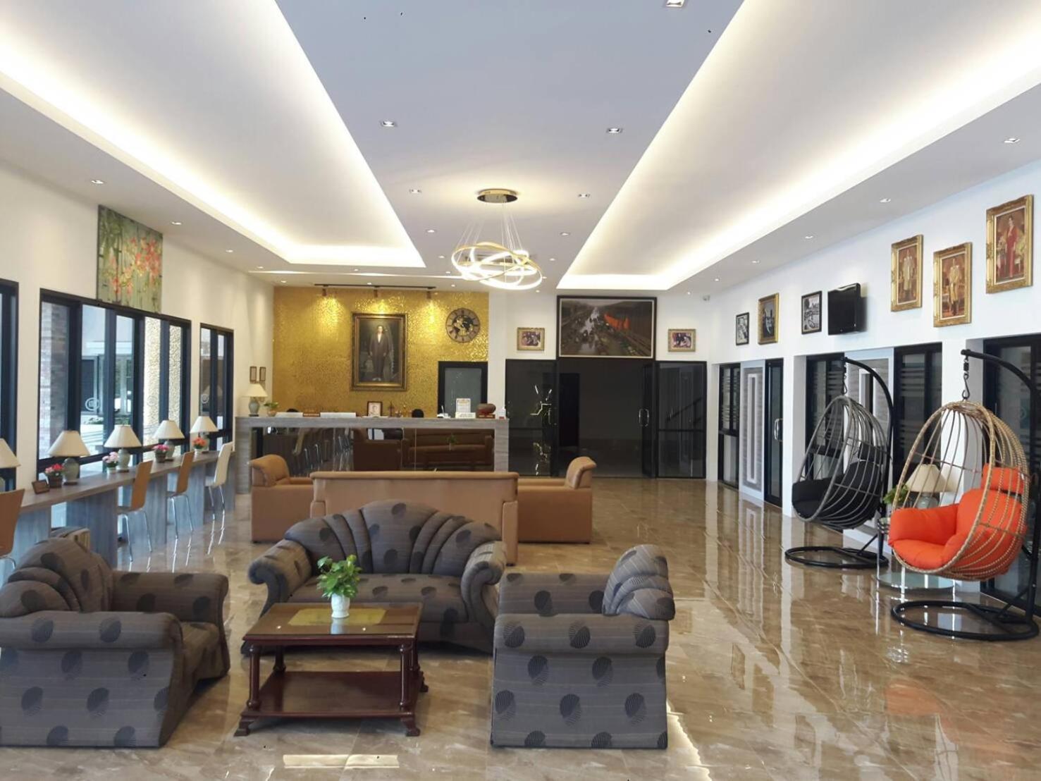 Vista Hotel 46/50
