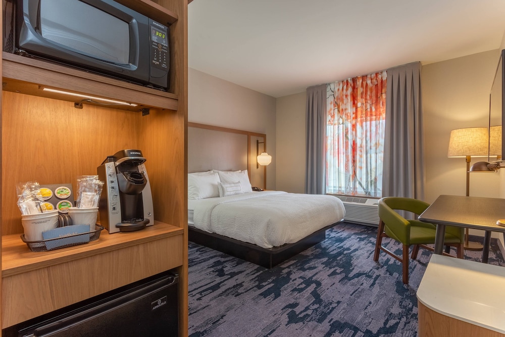 Fairfield Inn & Suites Franklin 12/34