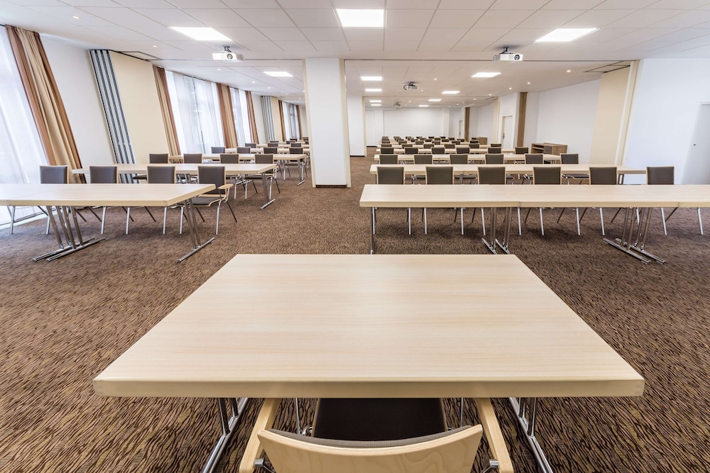 PARK INN BY RADISSON GOTTINGEN 12/49