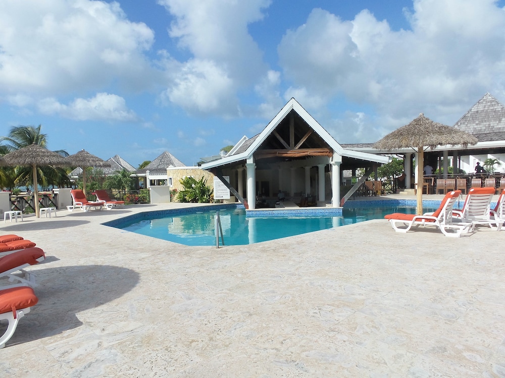 Coyaba Beach Resort Grenada 6/67