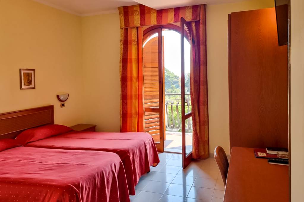 Room, Double Bed, Side Sea View