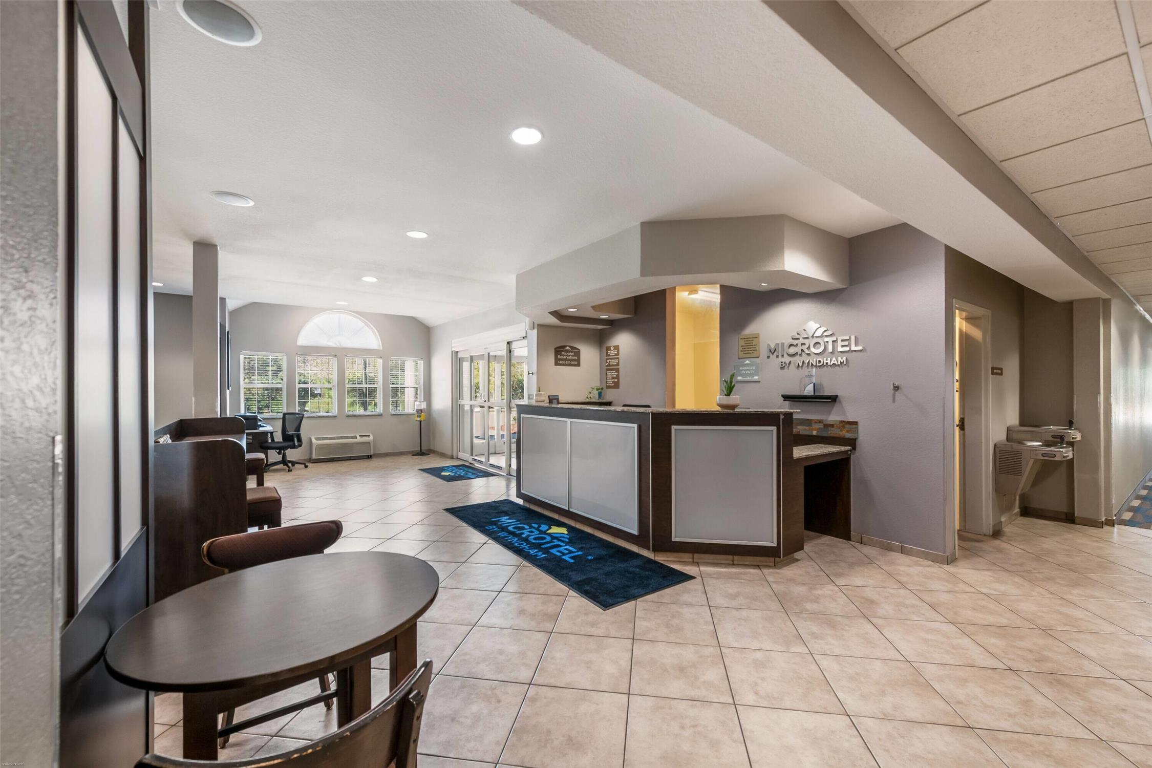 Microtel Inn and Suites By Wyndham Pearl River /Slidell 2/19
