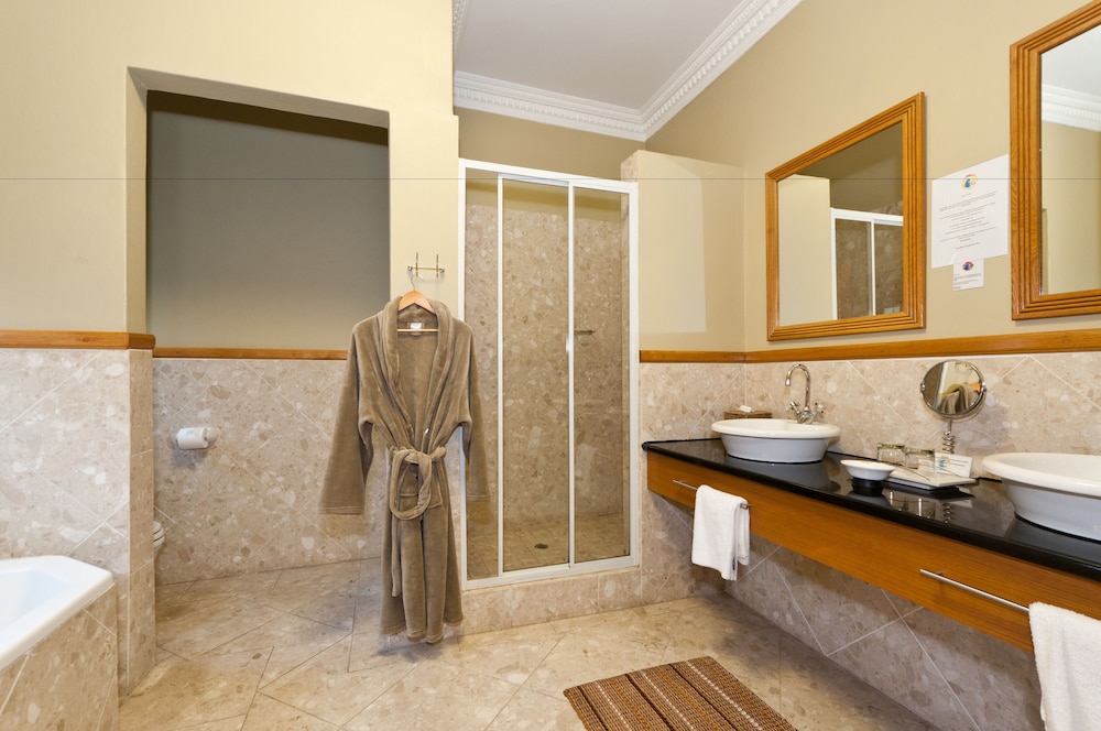 Cape Flame Guest House 31/32