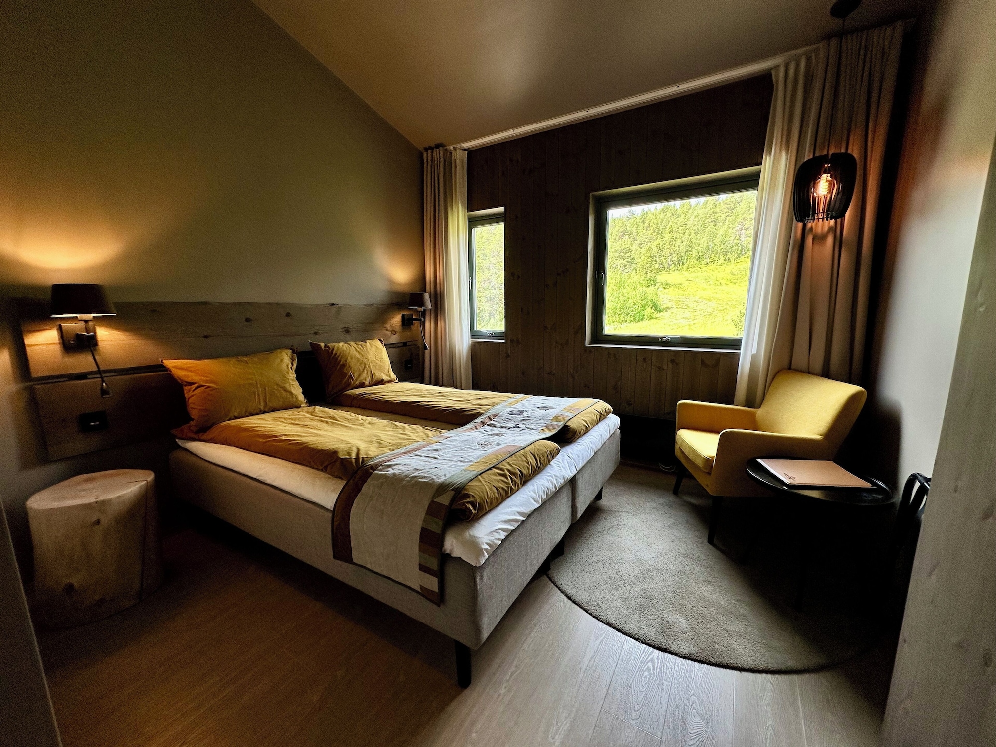 Family, Bunk Bed, Queen Bed, Mountain Side, Valley View