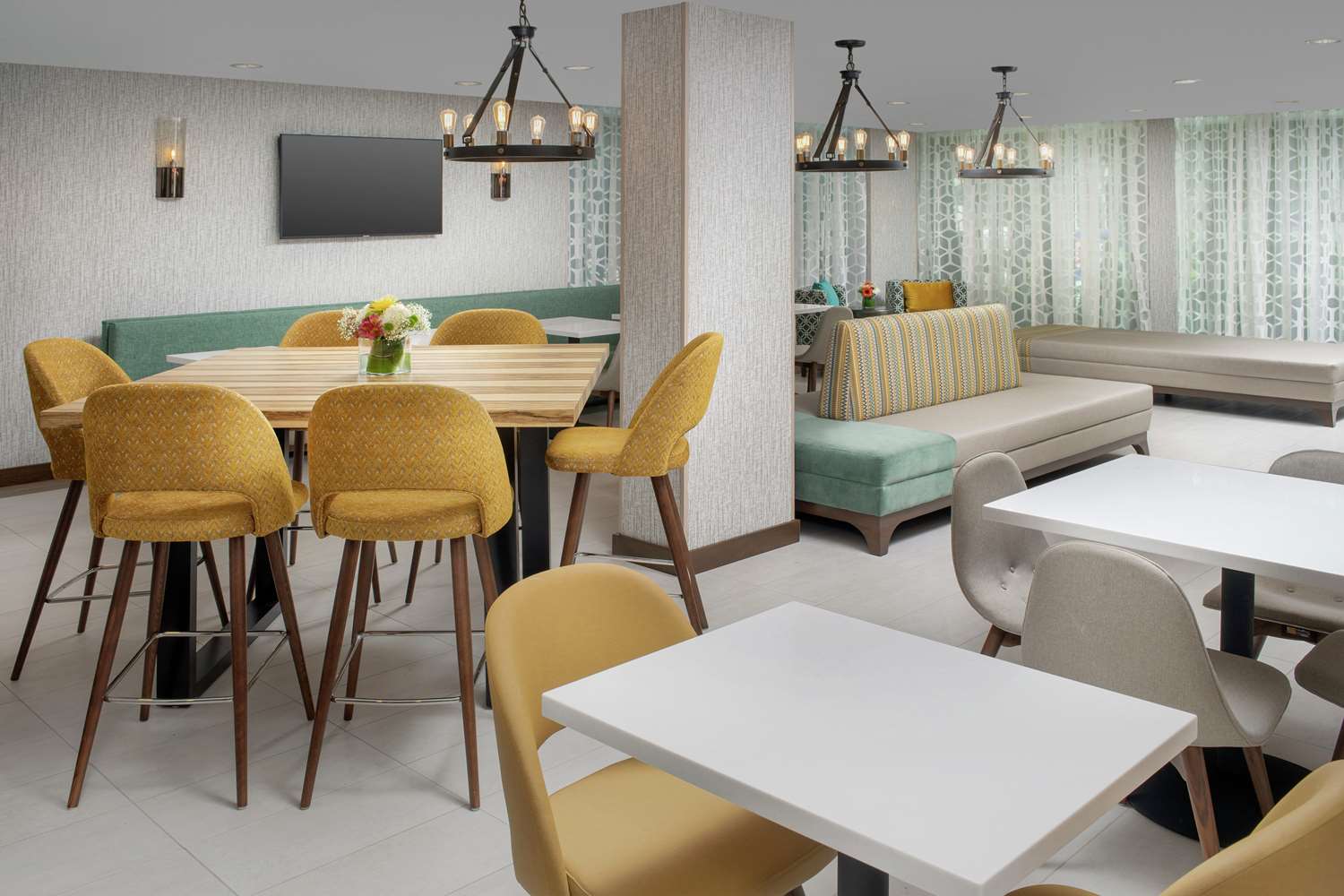 restaurant cafeteria