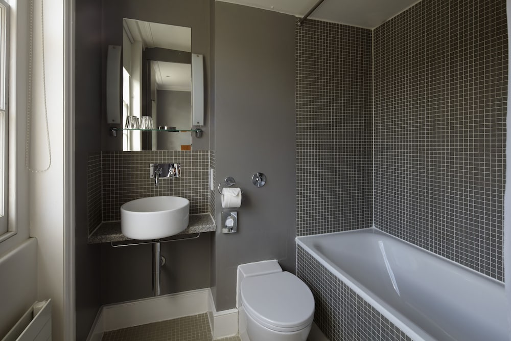 B&B Belgravia 37/43