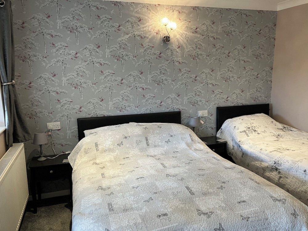 The New Inn Motel 6/93