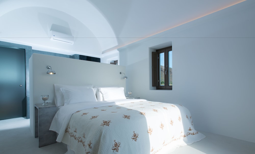 Azar Villas 48/50