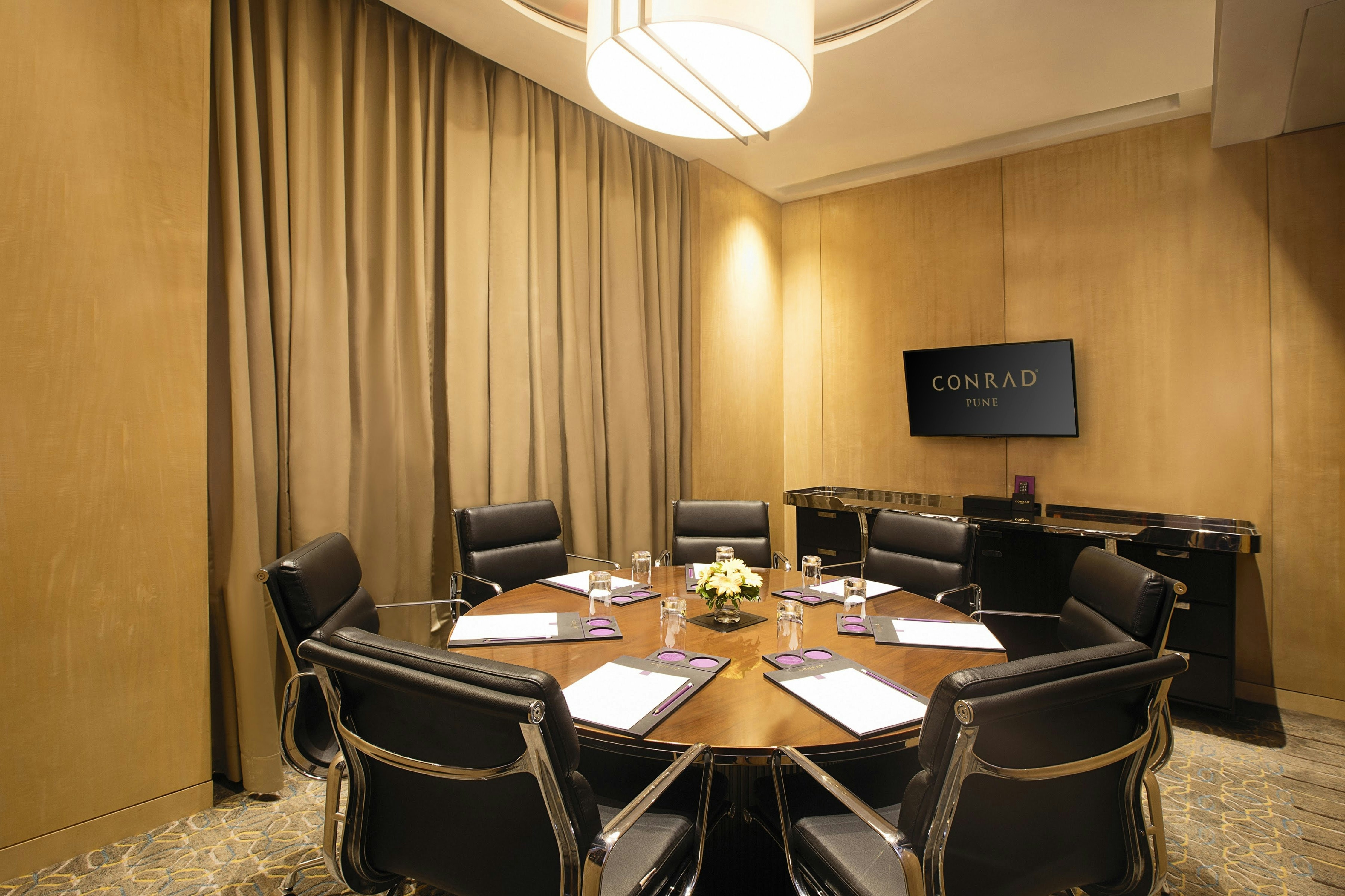 Conrad Pune 46/56