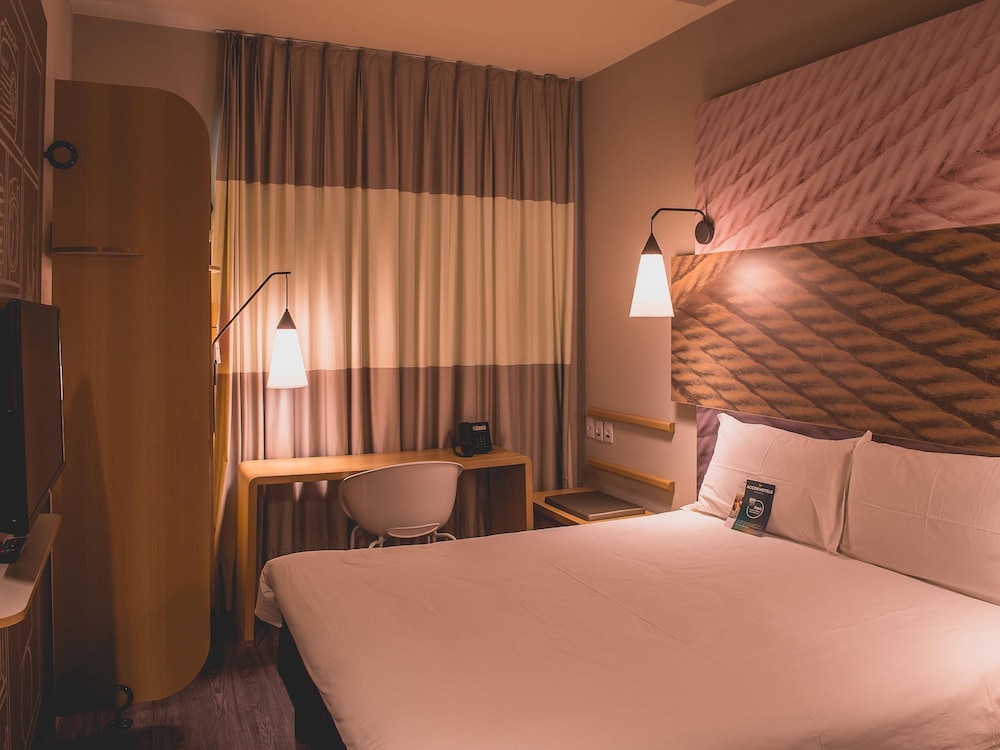 Ibis Carlos Barbosa 21/70