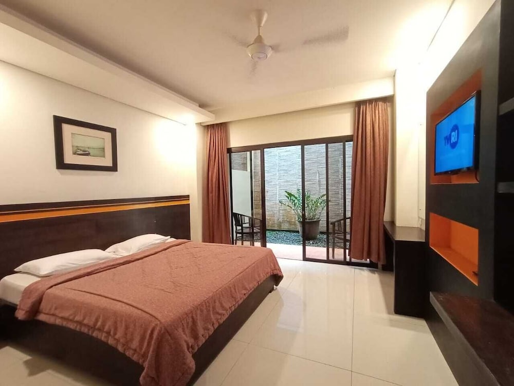 Grand Bintang Tawangmangu 8/20