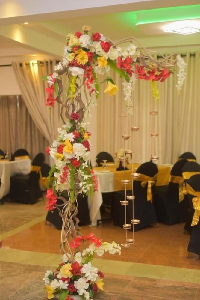 Capital Regency Hotel 29/44