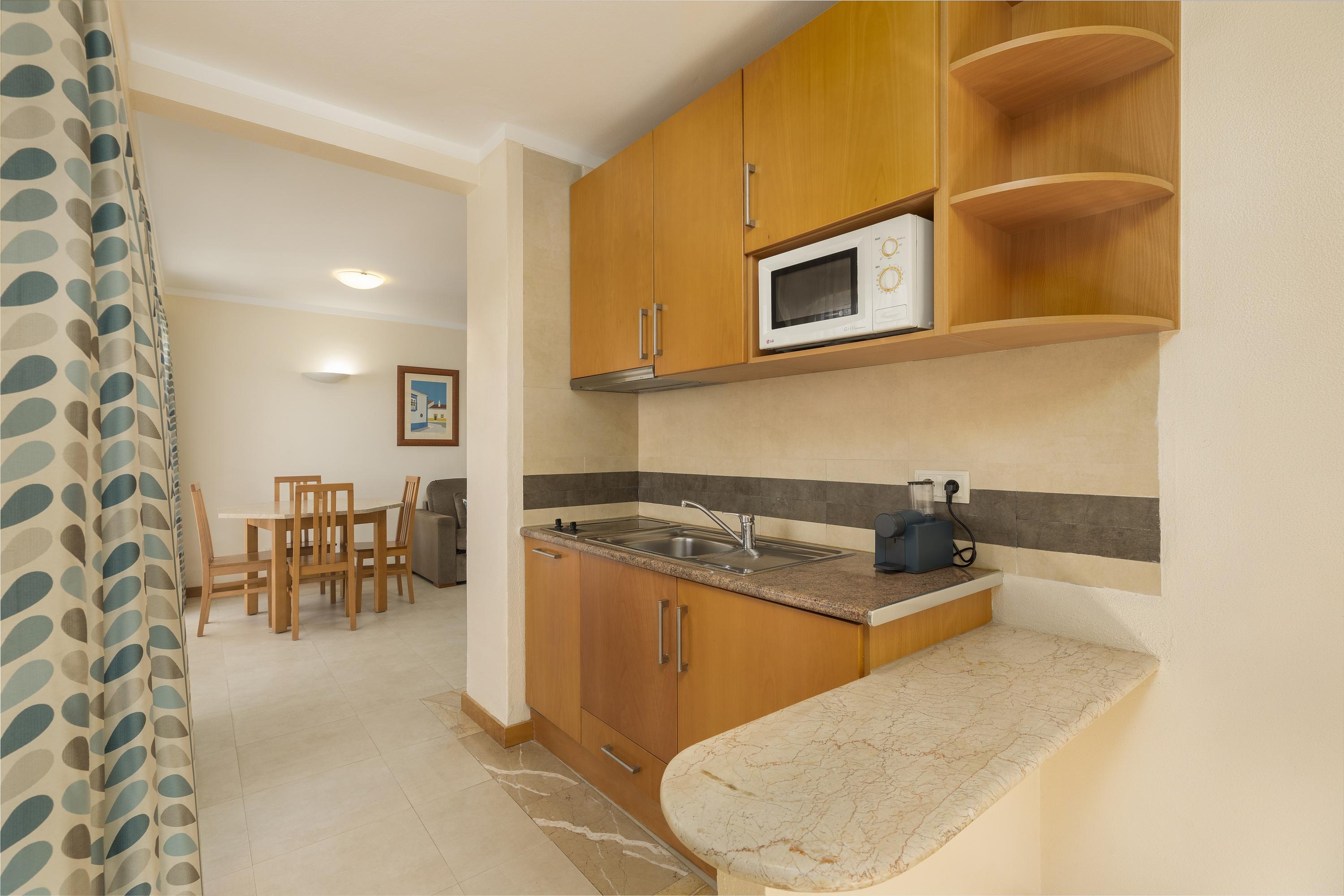 Senior, Suite, Balcony