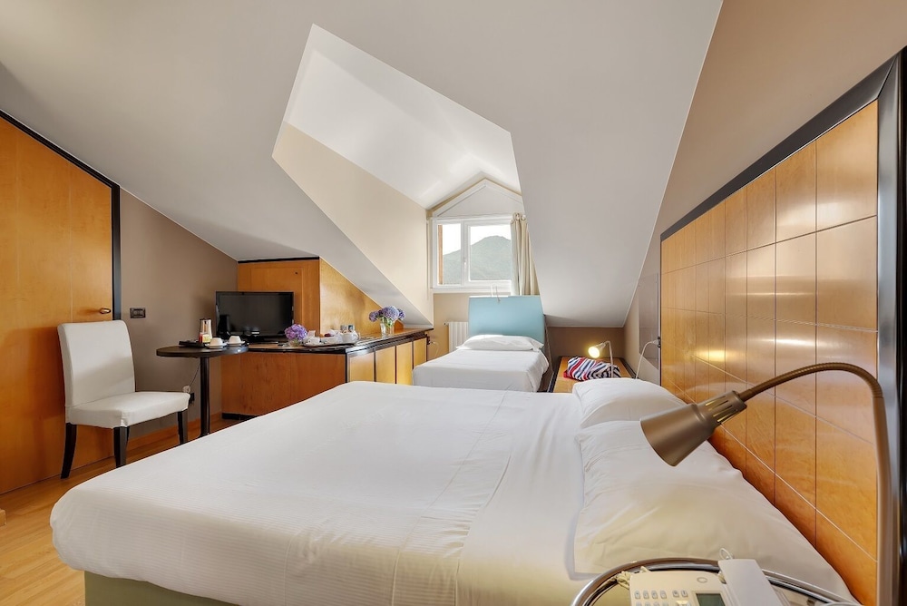 Hotel Ancora 17/68