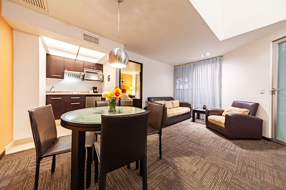 Suites Teca Once 48/62