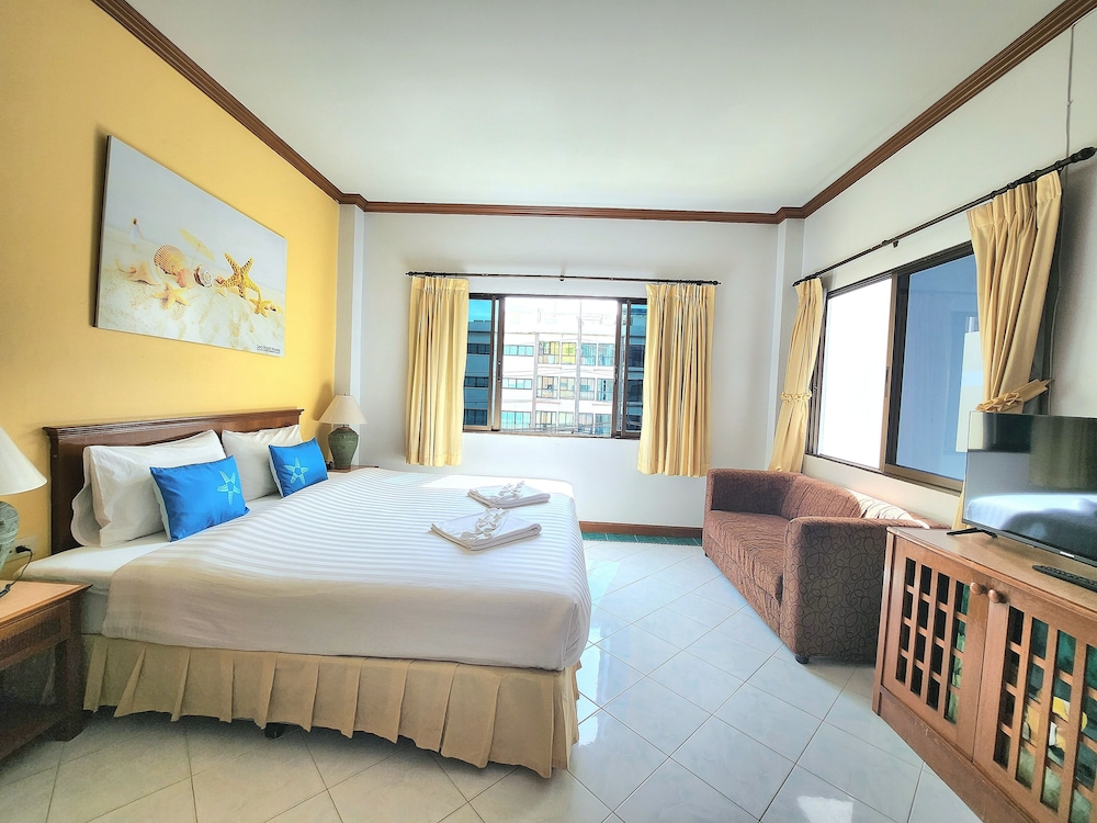 SUPERIOR, KING BED