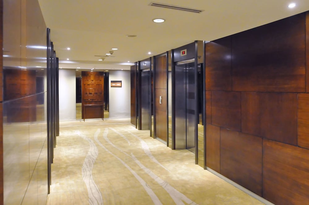 Gumaya Tower Hotel Semarang 39/73