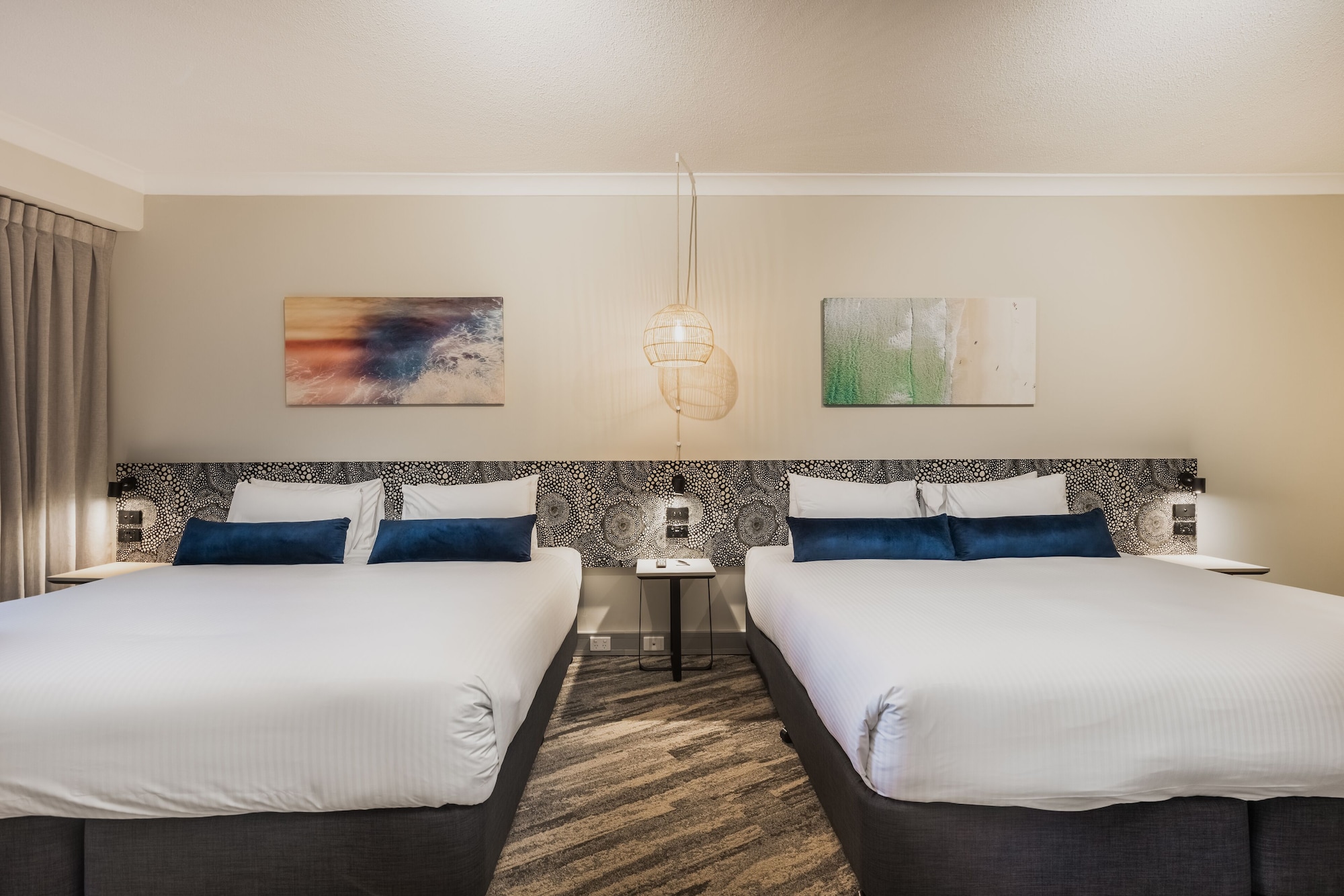 Spa, Family, Studio, King and Twin Beds 5/10