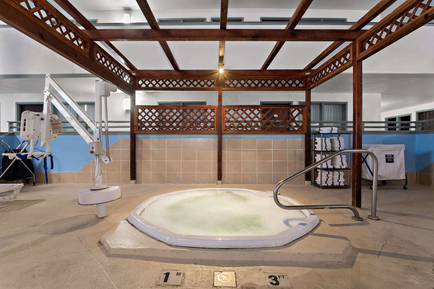 swimming pool spa