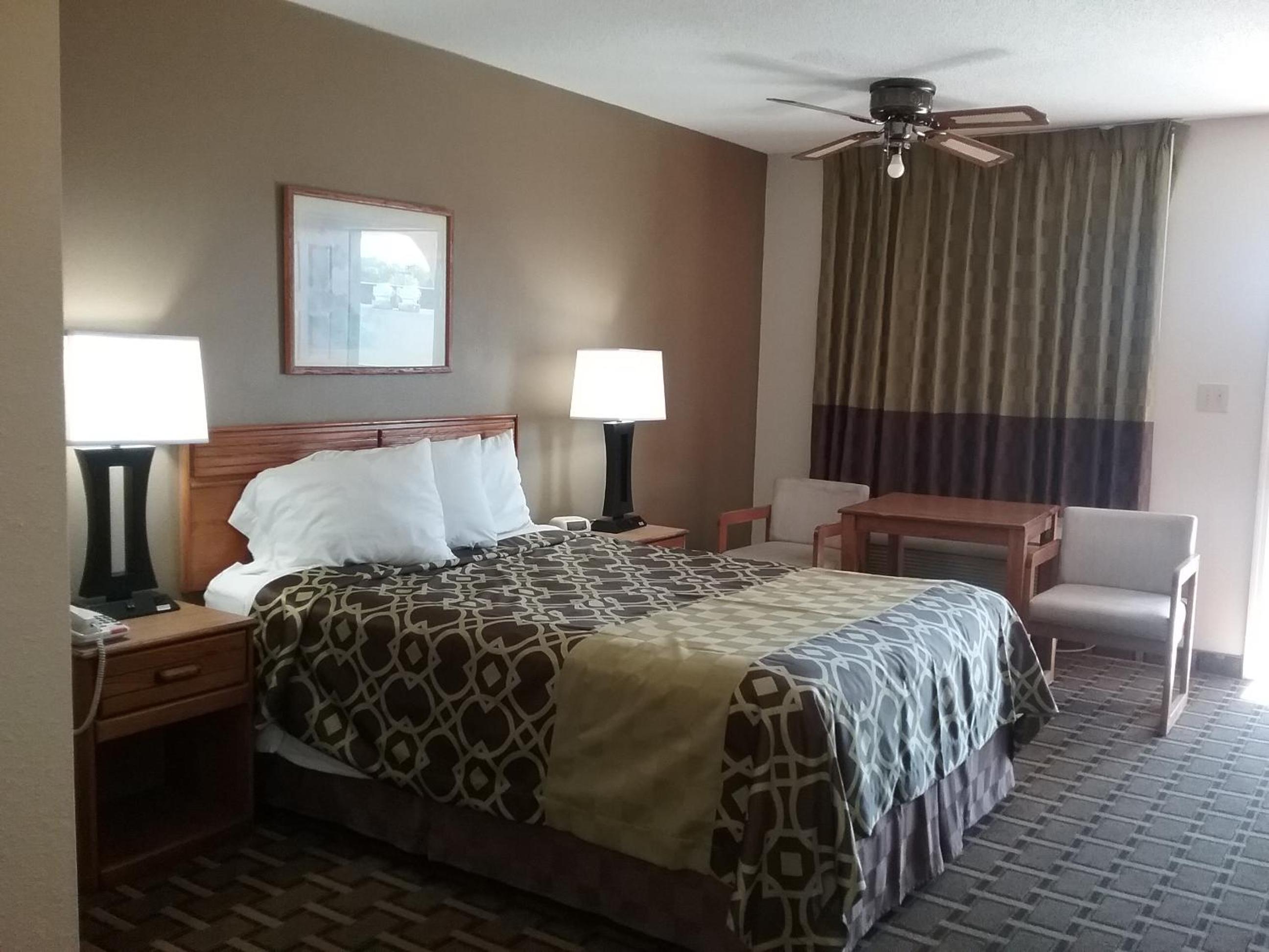 Americas Best Value Inn Blue Ridge 11/23