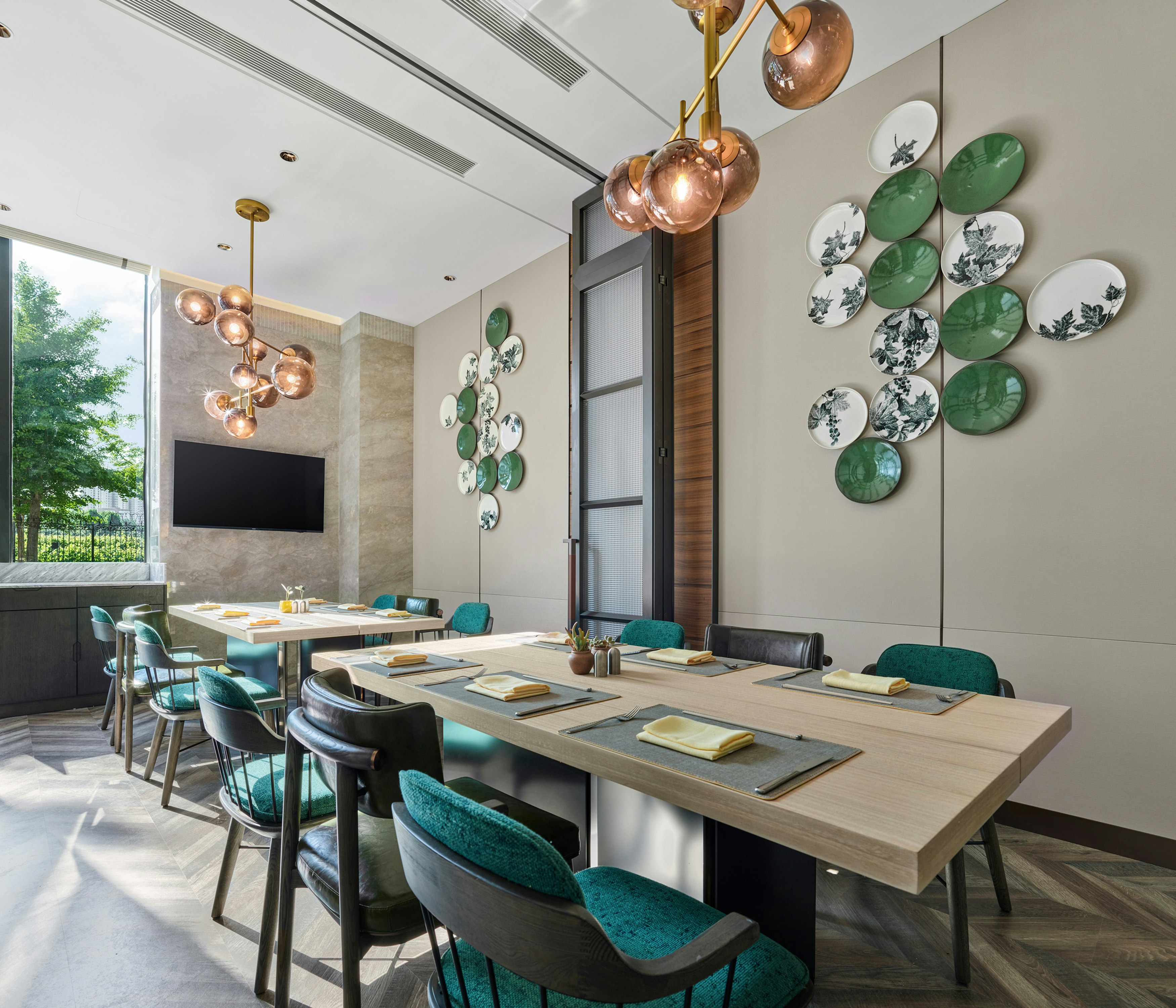 DoubleTree by Hilton Yantai Golden Coast Hotel and Suites 55/57