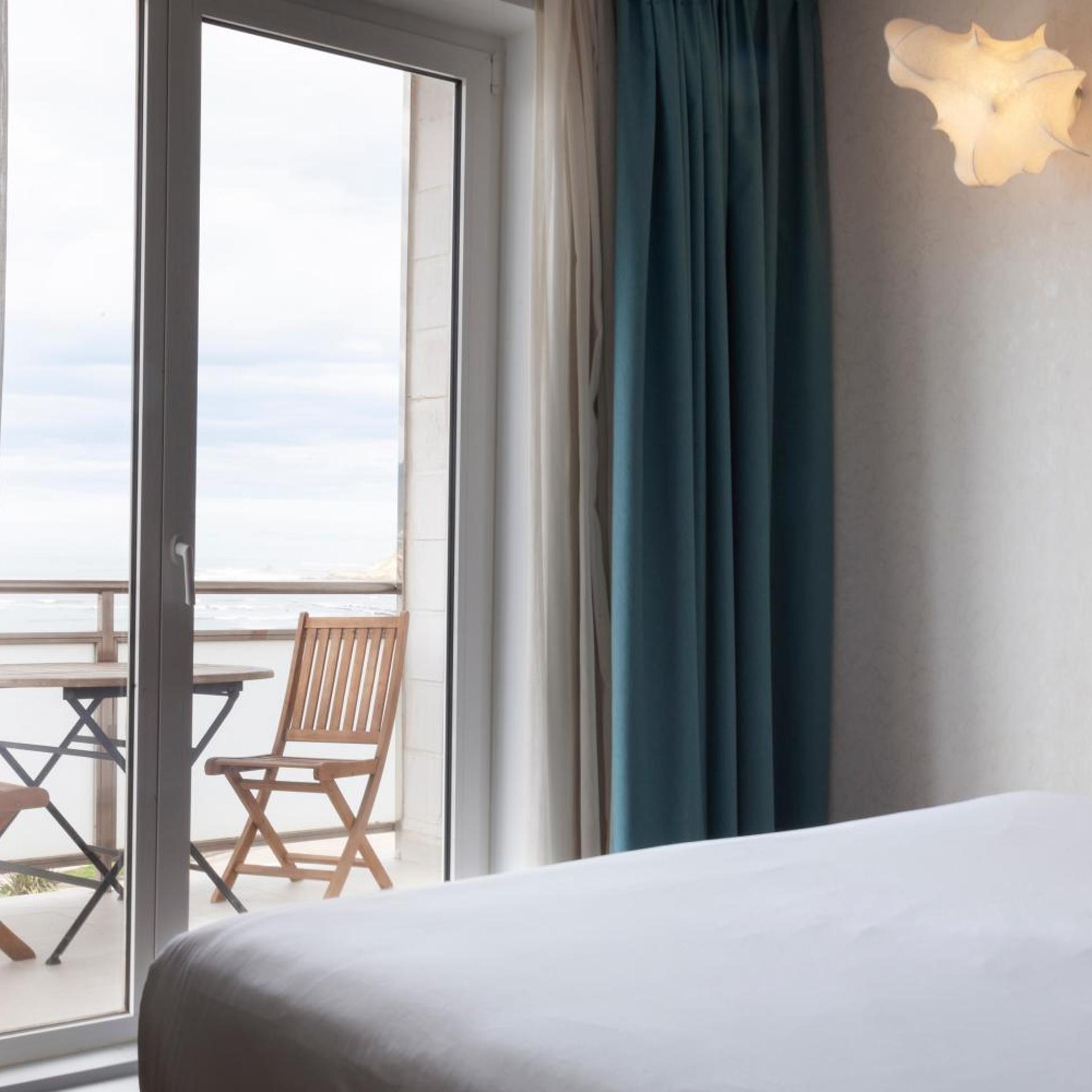 غرفة سوبيريور بشرفة، Petit Palace Tamarises 7/10