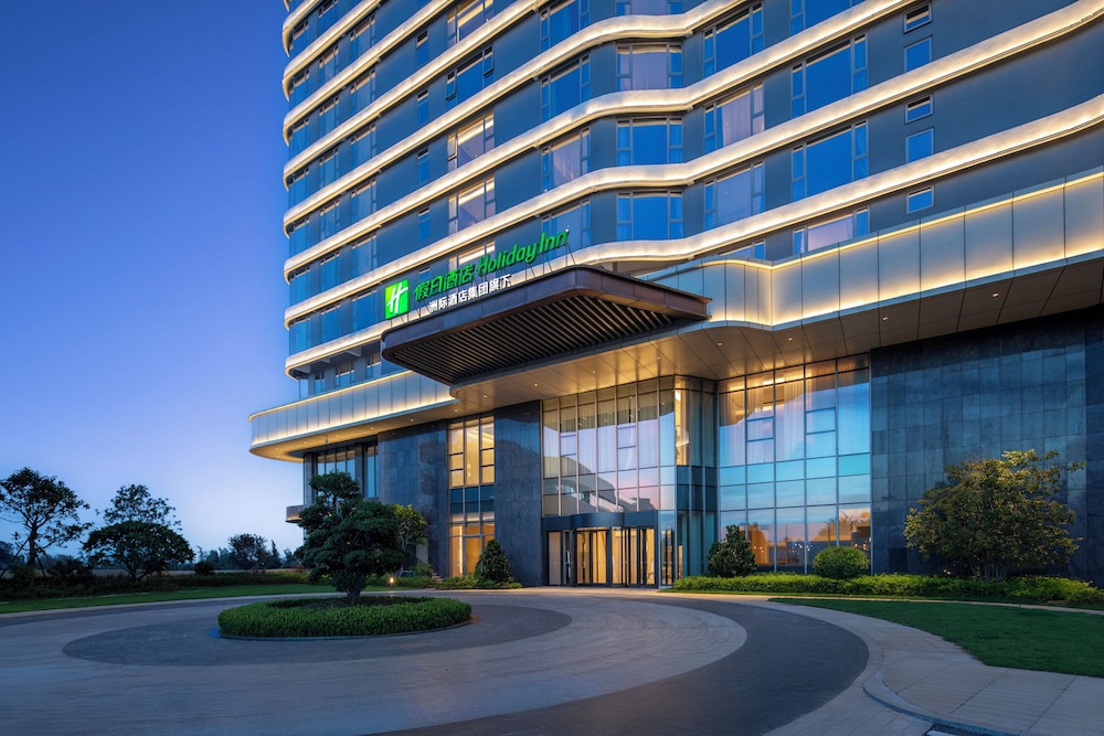 Holiday Inn Beihai Silver Beach by IHG 1/36