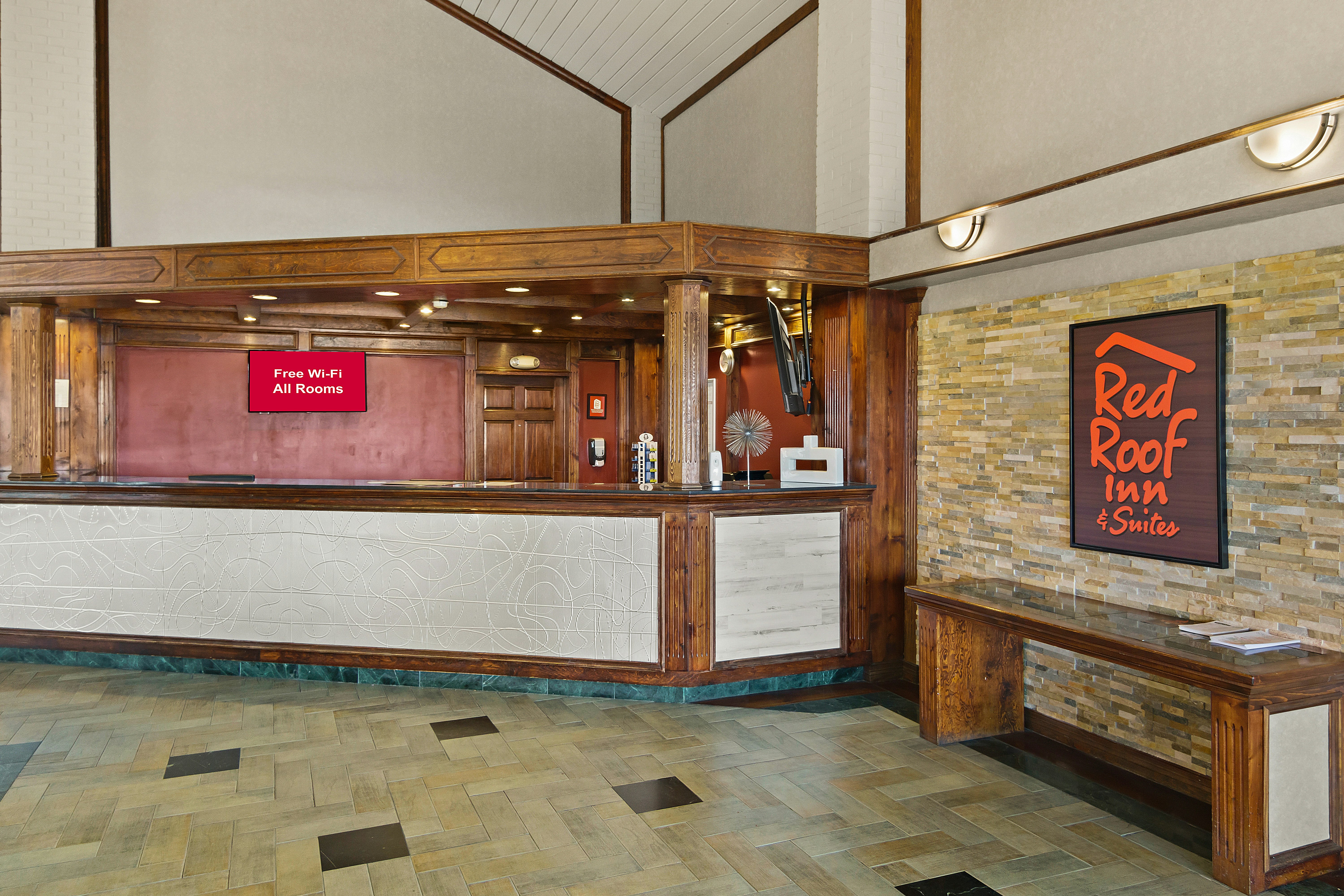 Red Roof Inn & Suites Irving - DFW Airport South 7/45