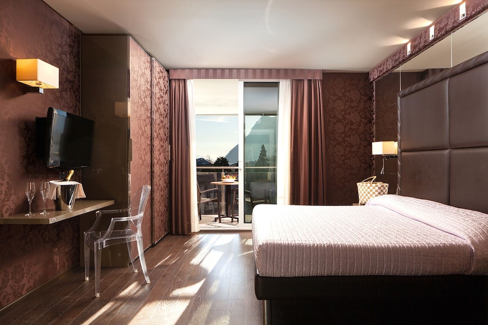 Suite, Terrace