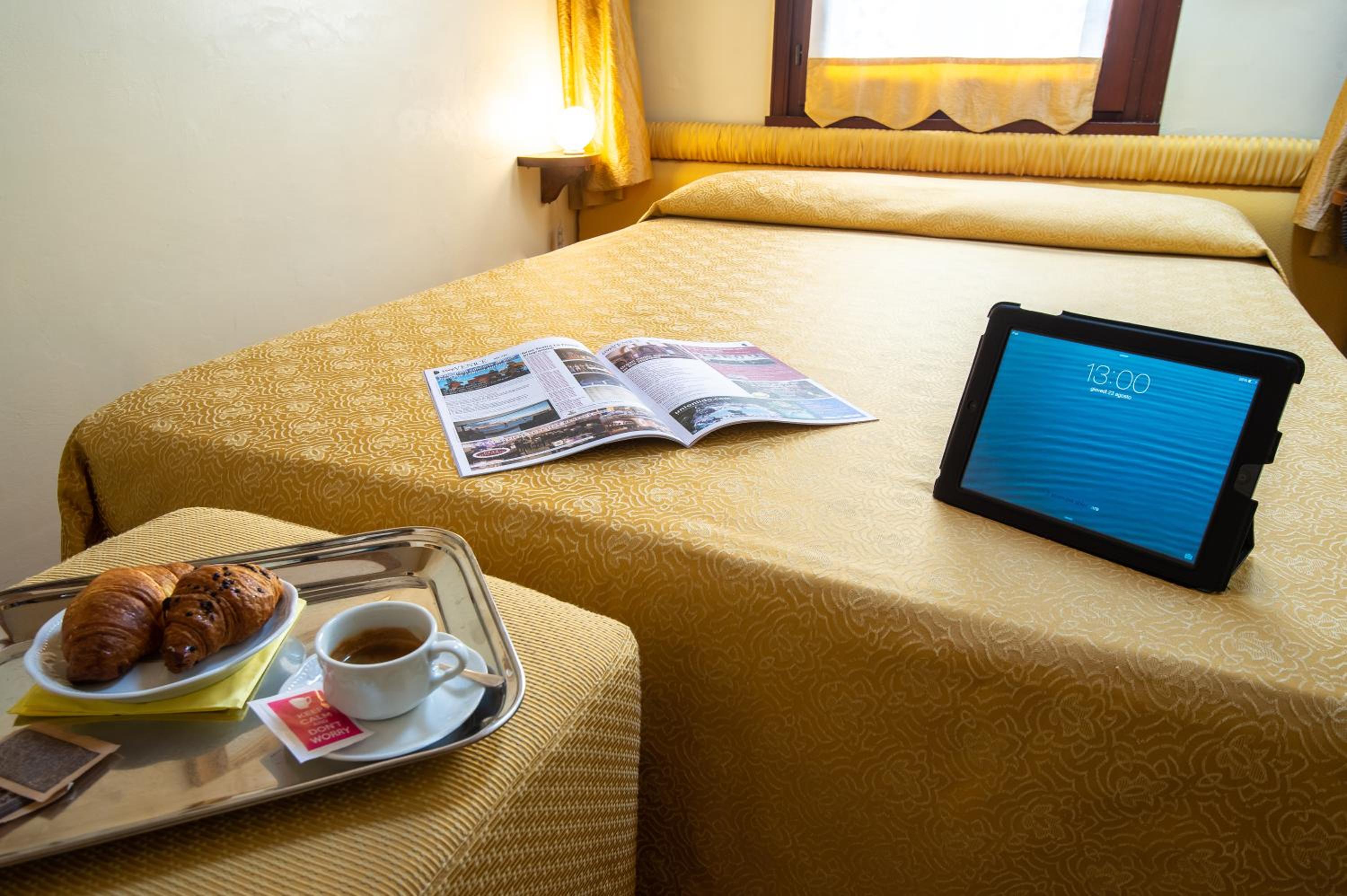 Hotel Mercurio 40/56