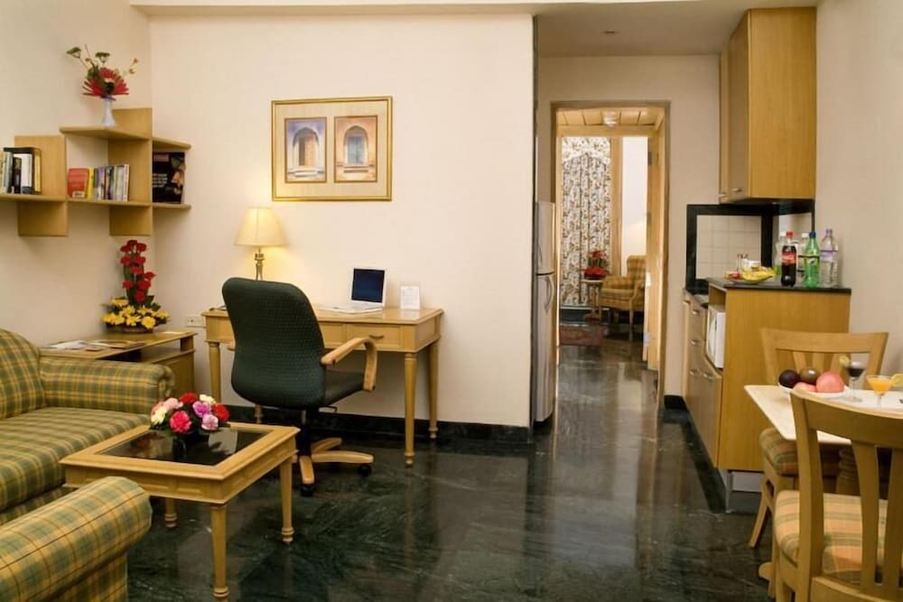 SAVOY SUITES Noida 22/34