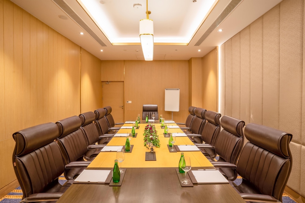 Park Inn by Radisson Lucknow Vikas Nagar 34/41