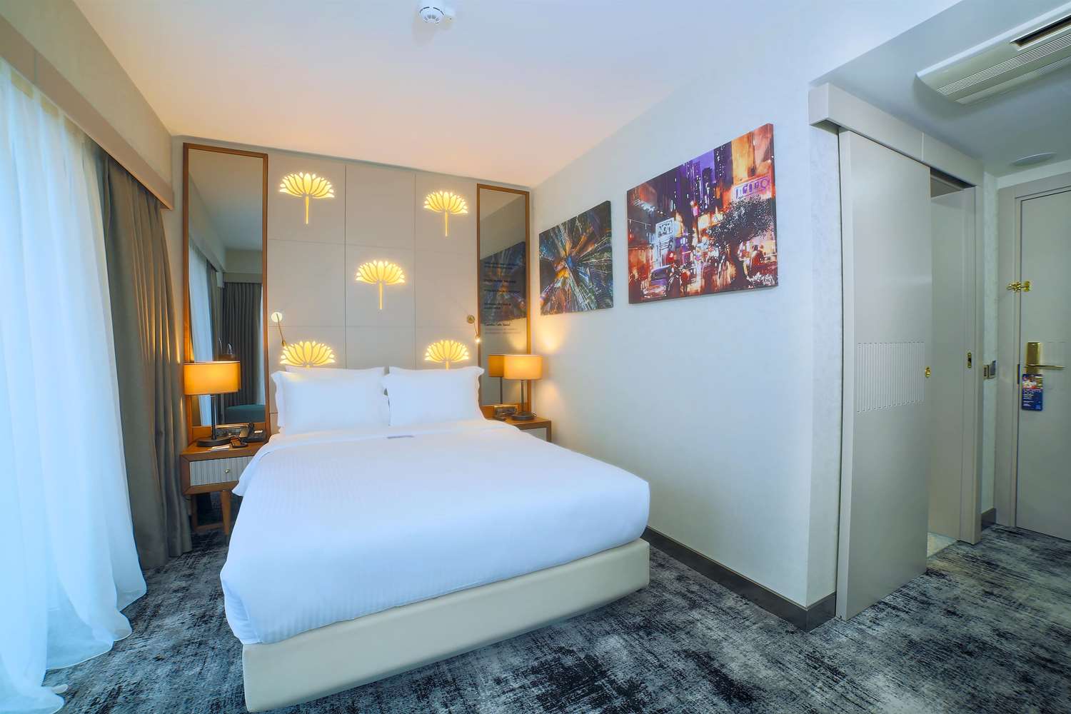 TRYP BY WYNDHAM ISTANBUL TOPKAPI 24/58