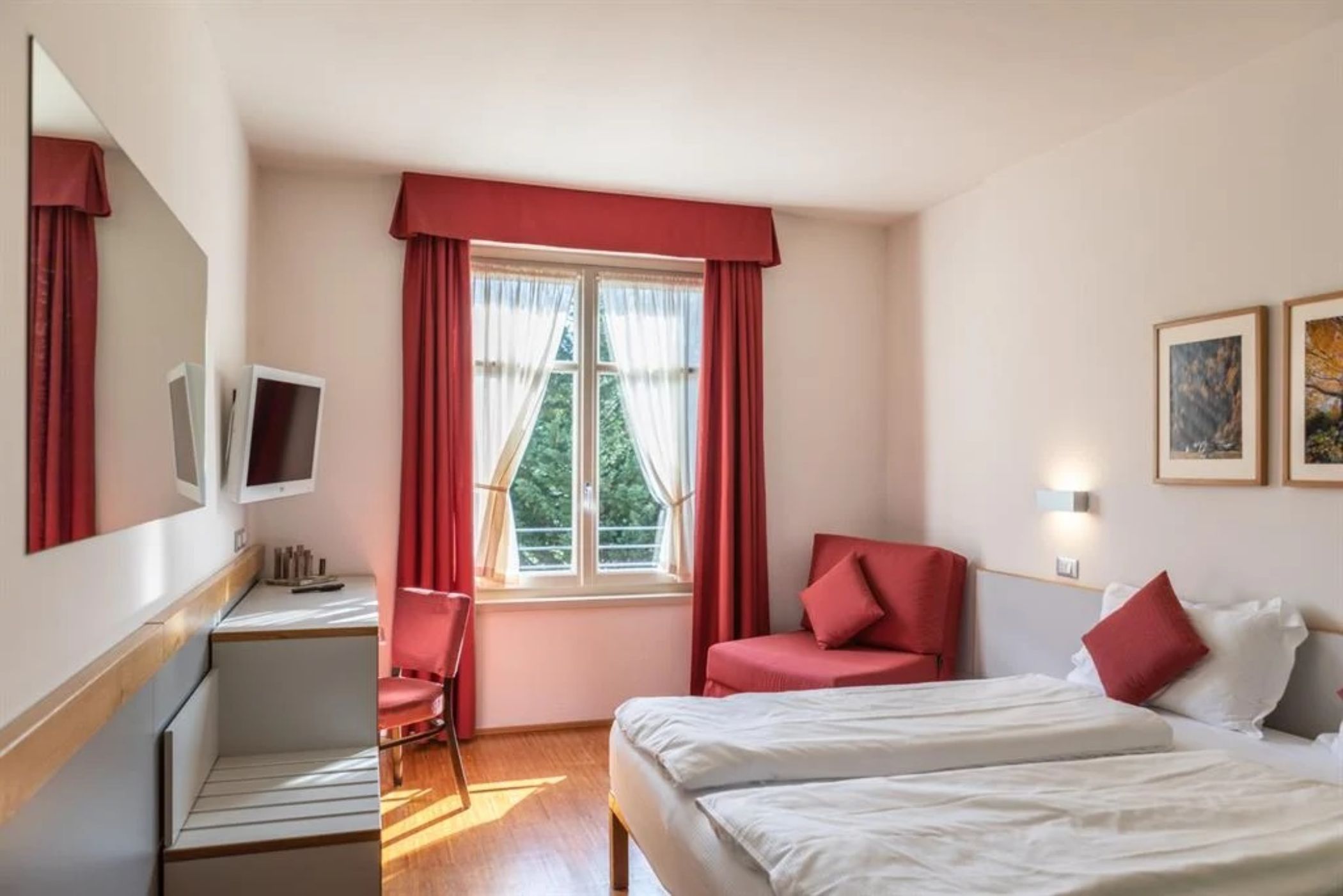 Plus, Double Bed