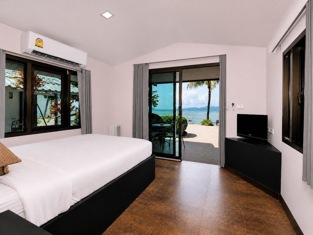 Phangan Beach Resort 25/68