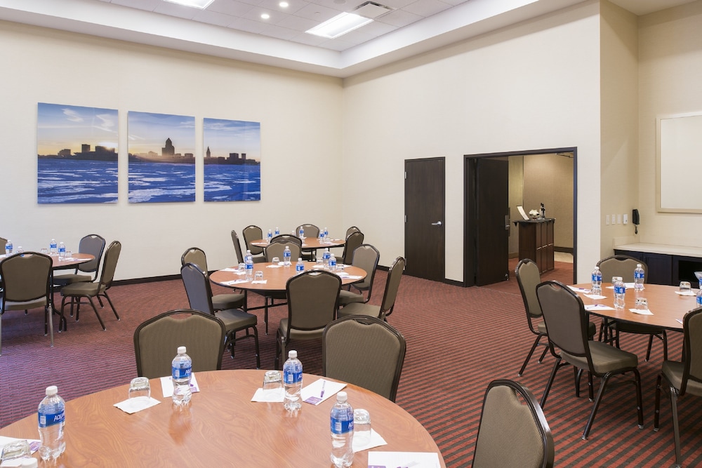 Hyatt Place Cleveland Westlake Crocker Park 62/66